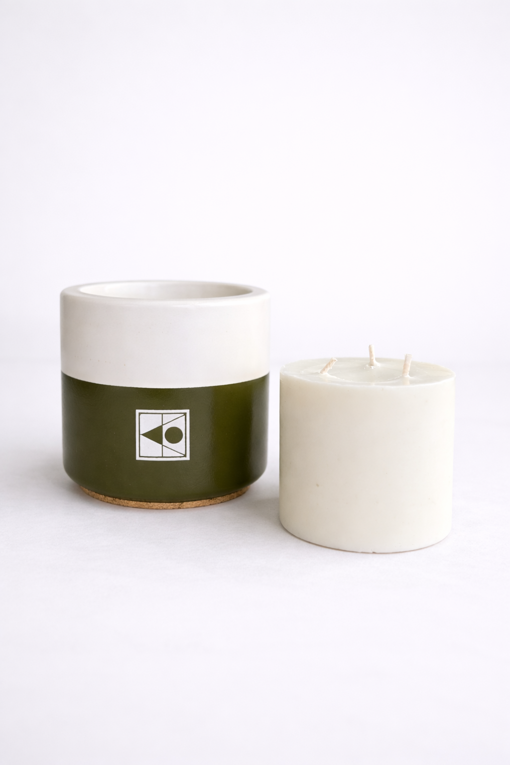 LE POT MEDIUM ET SA RECHARGE - OLIVE